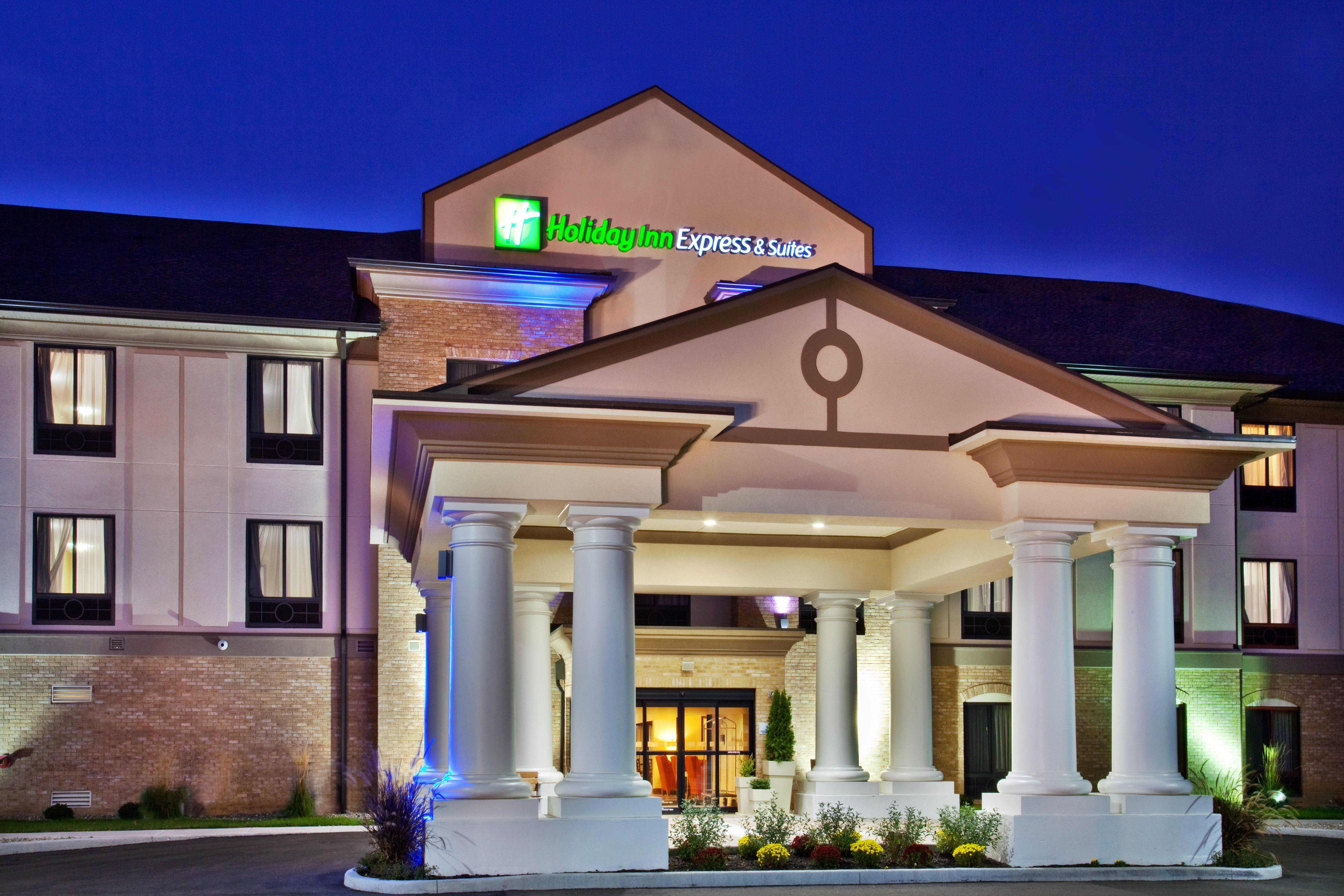 Holiday Inn Express Hotel & Suites Crawfordsville By Ihg Exterior foto