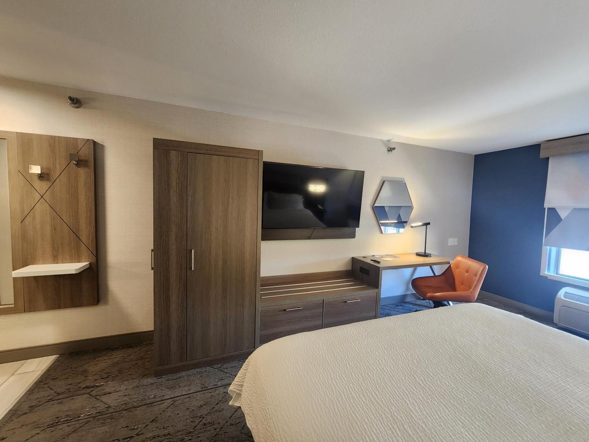 Holiday Inn Express Hotel & Suites Crawfordsville By Ihg Exterior foto